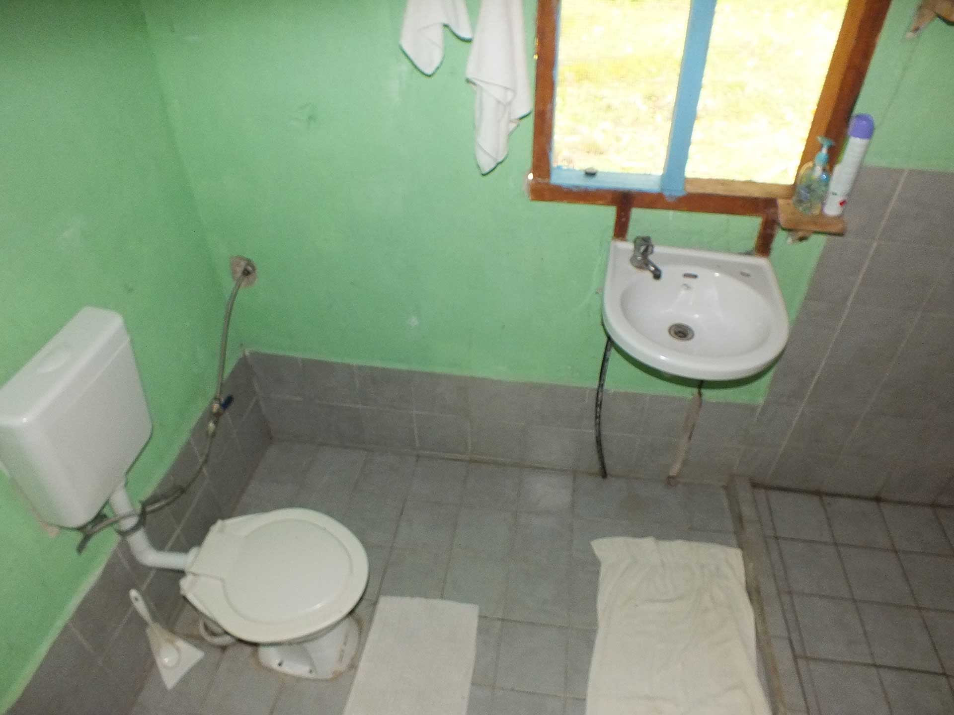 Hibiscus Bungalow 3 - Bathroom